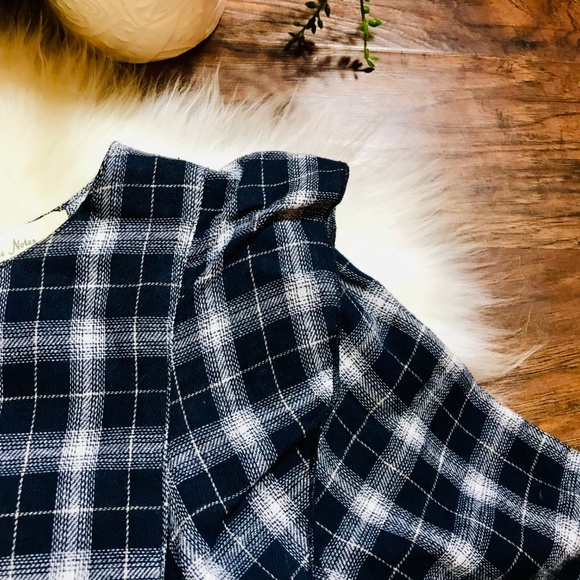 Love Notes Plaid Ruffle Flannel Blouse M - Picture 3 of 8
